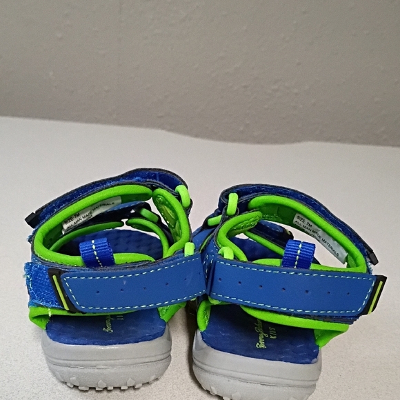 Tommy Bahama Kids Vibrant Blue and Lime Sandals - Picture 5 of 5